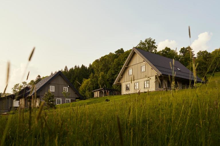 Chalupy Raz Dva - B&B Roprachtice