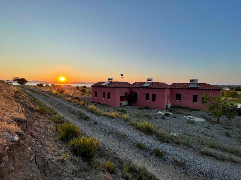 Red Village Limnos - Ferienwohnung Moúdhros