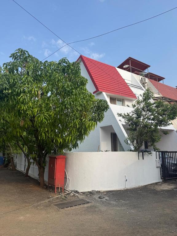 Lotus - B&B Lonavla
