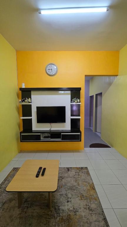 Andalus Homestay - Bed and Breakfast Jerantut