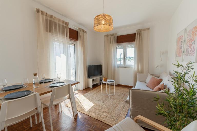 Casa Calma II - 2 double bedrooms apartment - Bed and Breakfast Senhora da Luz