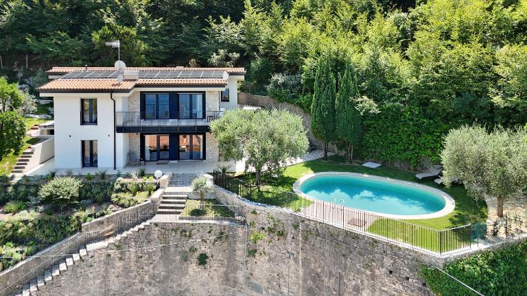 Villa aMA with Pool - B&B Brenzone