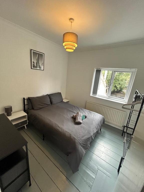 Victorian House Sleeps 8 - Chambres d'hôtes Gloucester
