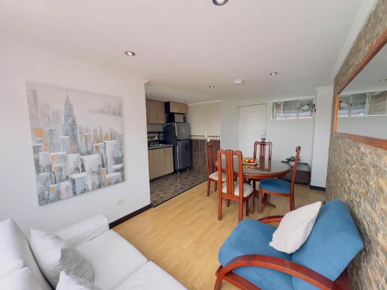 Suba Pinar-piso 7 con ascensor-WiFi 450 mbps-Lavadora Secadora - B&B Bogotá