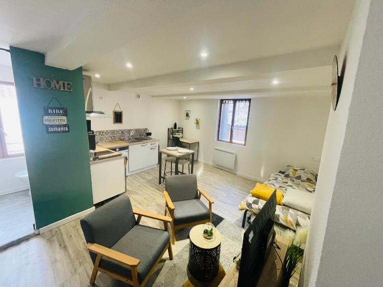 Studette narbonaise - B&B Narbona