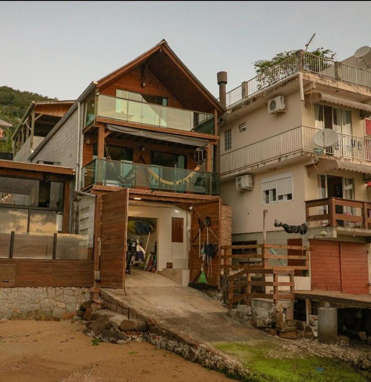 Lar doce Mar - Casa privativa em frente ao Mar - Ribeirão da Ilha - B&B Florianópolis