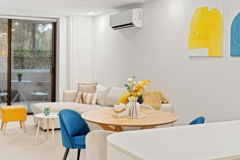 Chic Inner North Escape,Dickson n ANU ,Parking - B&B Tinaroo
