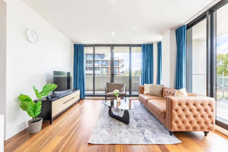 Modern 3BR Apt Near Canberra Center n ANU, 2 park - Ferienwohnung Broughton Vale