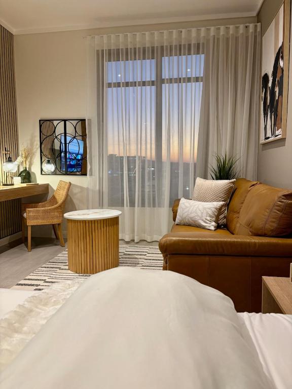 Modern Studio in Menlyn Maine - B&B Pretoria