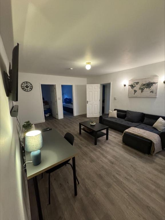 4 Bed Flat City Centre Coventry - Chambres d'hôtes Broxtowe