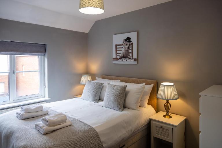 Saxon Coach House - Hereford - By RentMyHouse - Bed and Breakfast Bullingham