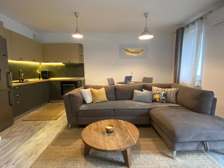 YamaLuxe Apartments - Modern & Cozy - Ferienwohnung Klausenburg