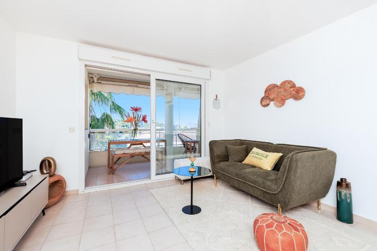 Appartement Grand Balcon Sud avec Piscine proche Cannes - B&B Le Cannet