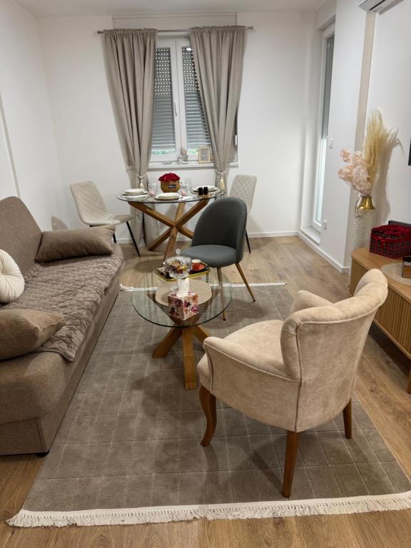 Apartman Sofija - Ferienwohnung Doboj