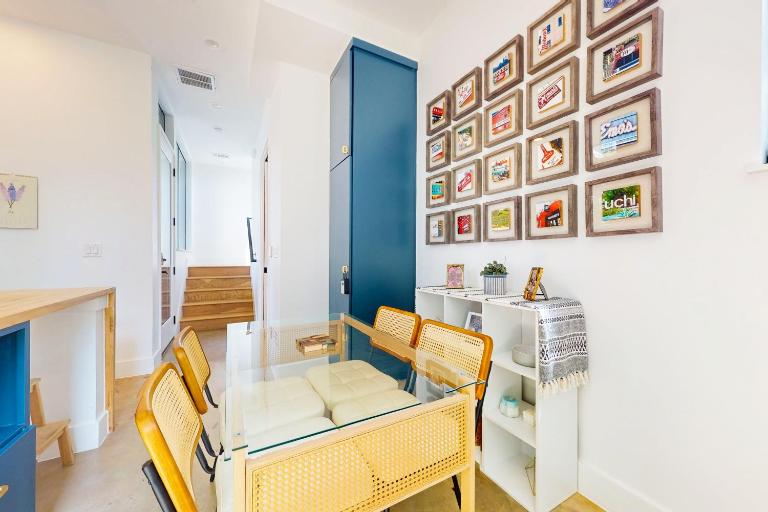 Southside Dream - B&B Austin