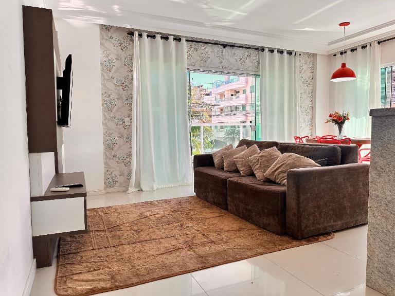 B100 - Apto para aluguel perto da praia 08 pessoas - Ferienwohnung Bombinhas