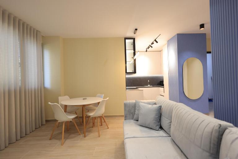 Grandstay Illyrian - Bed and Breakfast Durrës