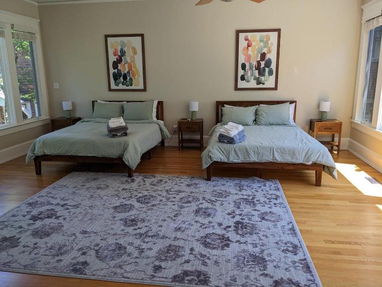 Luxurious 1BR in Grand Old Home - B&B Durham