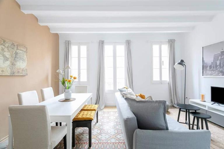 Exquisite&historic Flat With Rooftop - Chambres d'hôtes Barcelone