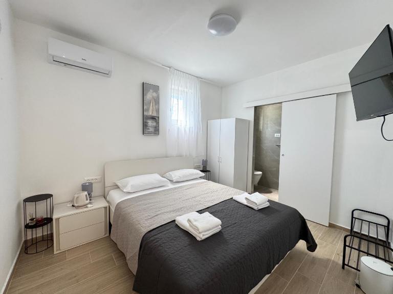 Flowers Apartments Pula, city center 2 - Ferienwohnung Pula