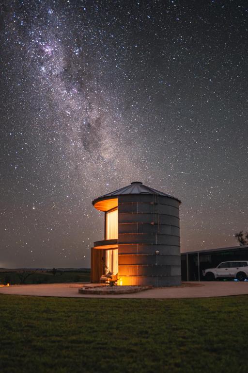 The Silos Accommodation - B&B Wantabadgery