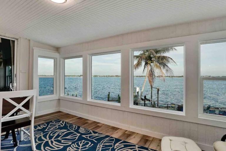 Stunning Bay Waterfront! Jaw dropping Water Views! - Ferienwohnung Englewood