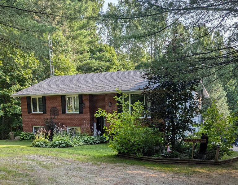 Suite in the Bush-Private Apartment - Bed and Breakfast Bancroft