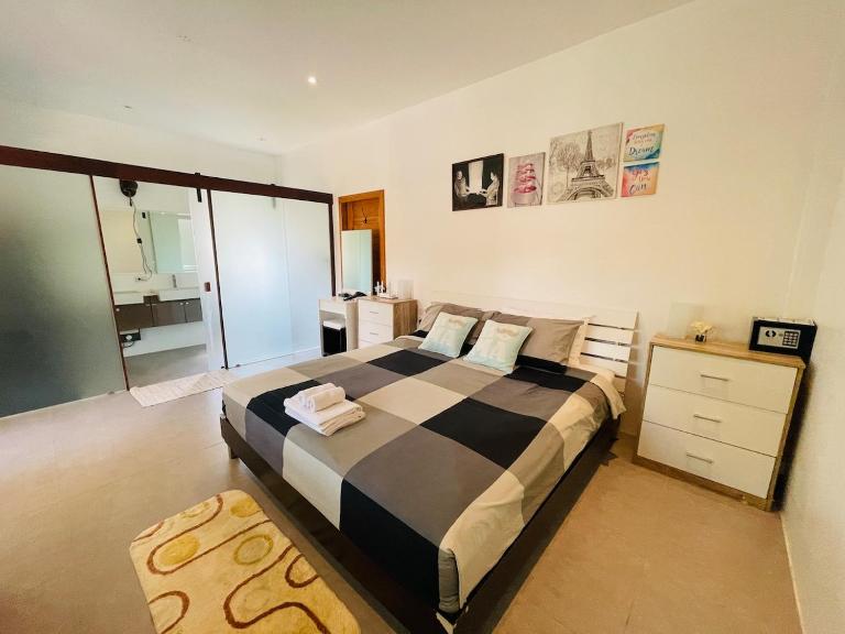 Jungle Breeze Bungalow 9A, Fast WiFi, Quiet Retreat - Ferienwohnung Ban Dan Mai