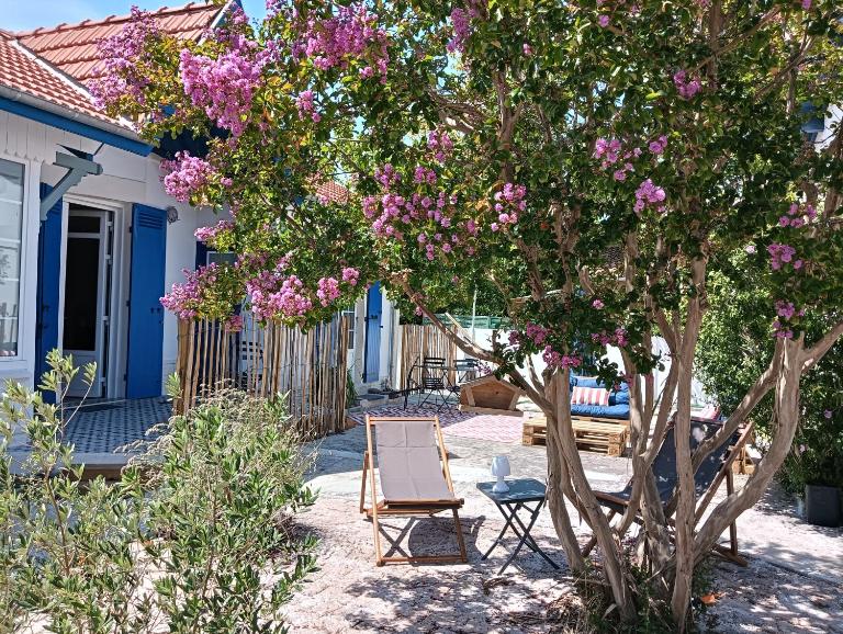 La charmante Albertine villa proche port - Bed and Breakfast Arcachon