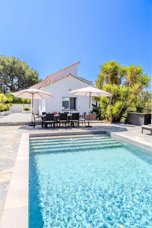 Yasmine Casas Barcelona - B&B Olivella
