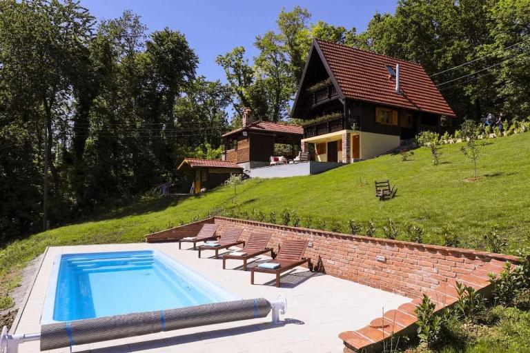 Tomek's Holiday Home - B&B Stubičke Toplice