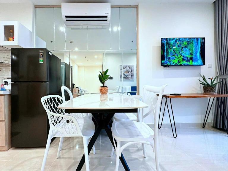 Shi House - Modern Apartment Vinhomes Grand Park - Căn Hộ 1PN - B&B Gò Công
