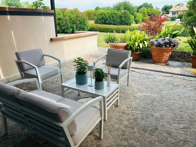 Golf Holiday House - Appartamento con soggiorno e due camere da letto - B&B Selvazzano Dentro