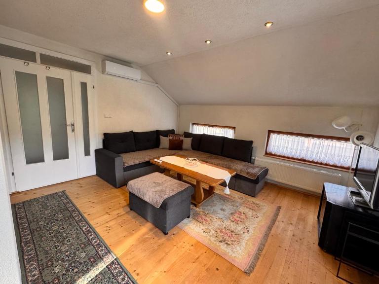 Apartman Zlata - free parking - B&B Sarajevo
