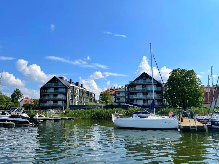 Apartament Bajeczny nad jeziorem Drwęckiem ROYAL APARTS OSTRÓDA - B&B Ostróda