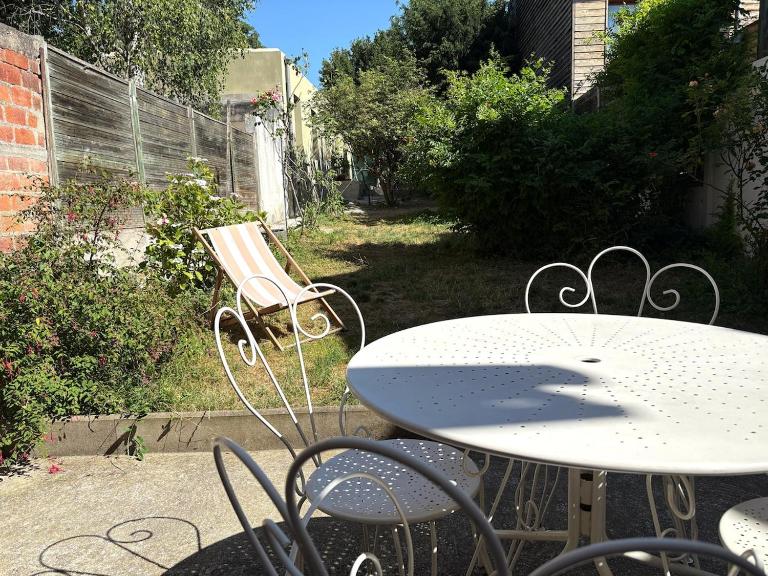 Maison charmante - 10 min de Paris - B&B Montreuil