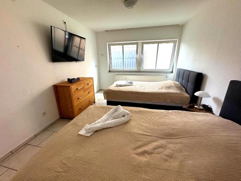 Premium 2 Zimmer 4 Bett Apartment, SmartTV , Terrasse - B&B Hamm