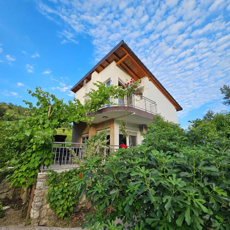 Vikendica na Sani Datea - B&B Sanski Most
