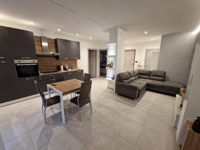 Giulietta Apartment Cuneo - B&B Cuneo