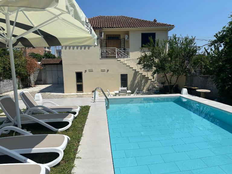La Piscina - B&B Shkoder