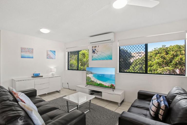 Lindomare Unit 8, 11 Orvieto Tce, Kings Beach - B&B Caloundra
