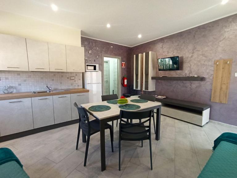 Le Nonne HOUSE - Assemini - free parking P - B&B Assemini