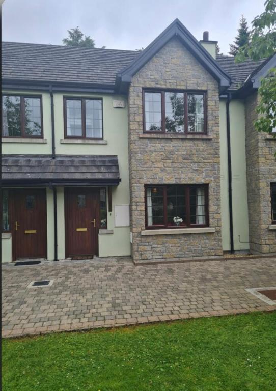 Lough Rinn - Mac Raghnaill Court - B&B Rivers Town