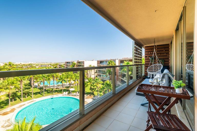 Salgados Beach Paradise by Gabi Miguel - Bed and Breakfast Guia