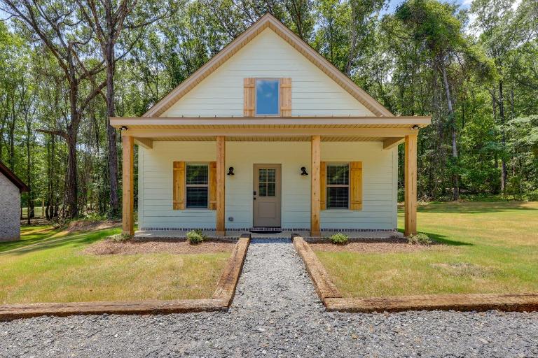Walk to Sports Complex: Home in Millbrook! - Ferienwohnung Millbrook