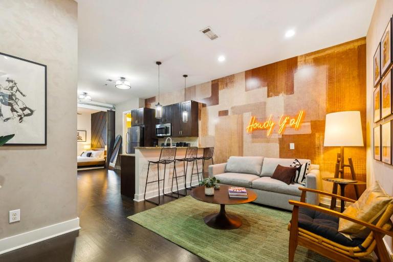 Neon Daes Amazing 1 Bedroom Near Vandy and Broadway - B&B Nashville