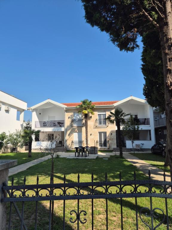 Apartments Nuro - B&B Dulcigno