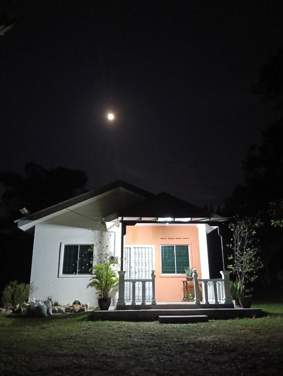 Air Puteri Rest House - B&B Mersing