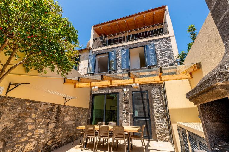 Port and Stone Villa - Ferienwohnung Funchal