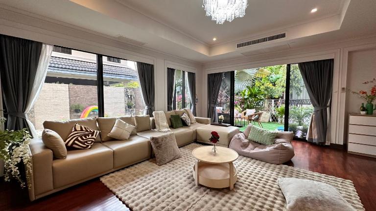 Thonglor 25 Noble House - B&B Bangkok